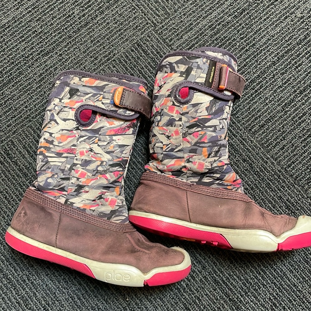 PLAE Thandi boot, size toddler girl 11